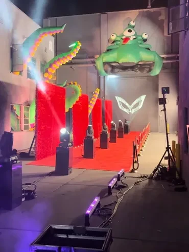Masked Singer Season 10 — set dressing